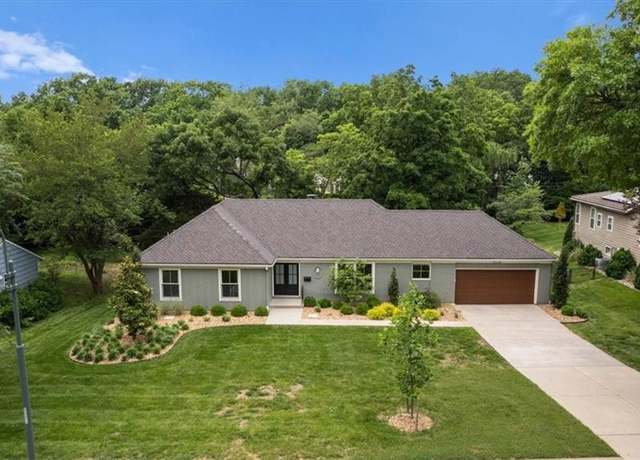 Property at 10326 Lee Blvd, Leawood, KS 66206, 3 beds, 2 baths