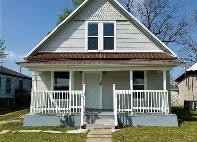 Property at 1120 W 10th St, Coffeyville, KS 67337, 3 beds, 2 baths