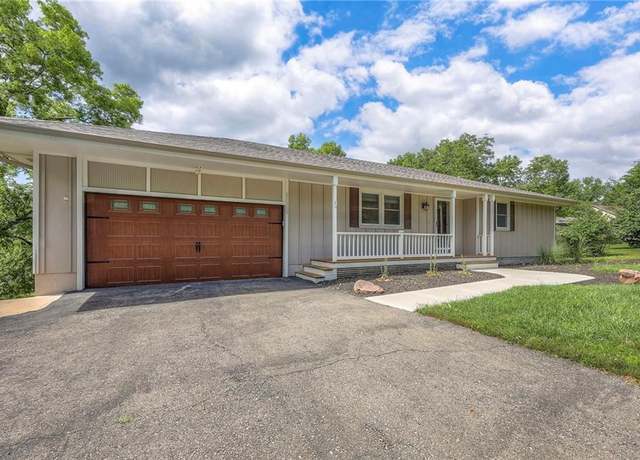 Property at 21323 W 71st St, Shawnee, KS 66218, 2 beds, 2.5 baths