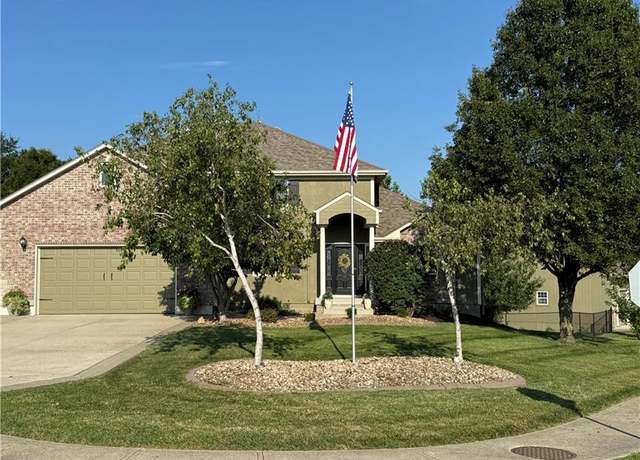 Property at 1200 Buckeye Ln, Pleasant Hill, MO 64080, 4 beds, 4.5 baths