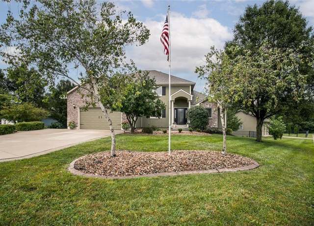 Property at 1200 Buckeye Ln, Pleasant Hill, MO 64080, 4 beds, 4.5 baths