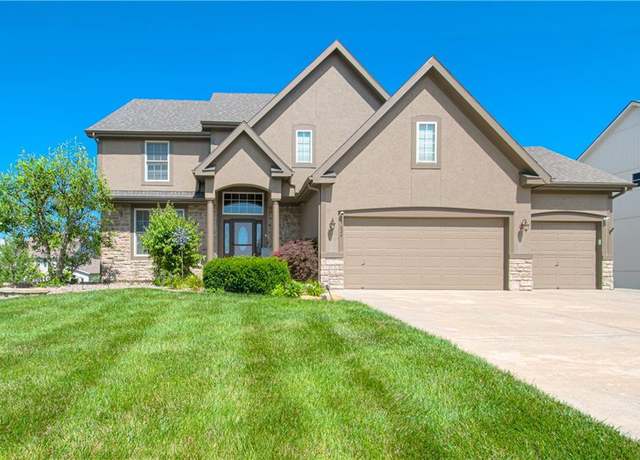 Property at 9624 N Arlington Ave, Kansas City, MO 64158, 6 beds, 5.5 baths