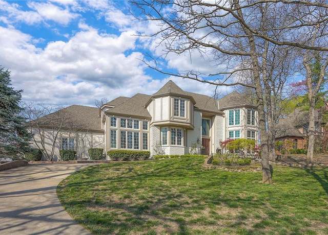 Property at 3612 121st Ter, Leawood, KS 66209, 5 beds, 6 baths
