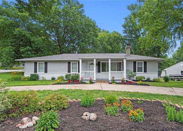 Property at 6809 N Brookside Rd, Pleasant Valley, MO 64068, 3 beds, 2 baths
