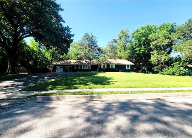 Property at 8600 W 64th Ter, Merriam, KS 66202, 3 beds, 3 baths