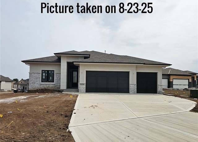 Property at 11263 S Gleason Rd, Olathe, KS 66061, 4 beds, 3.5 baths