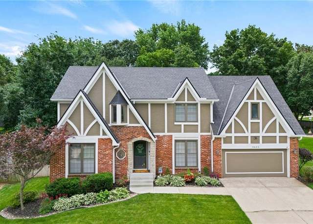 Property at 9805 W 121st Ter, Overland Park, KS 66213, 4 beds, 4 baths