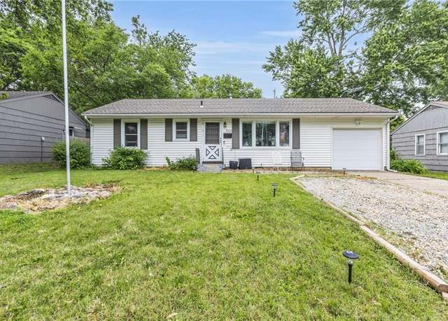 Property at 9206 Vaughn Ave, Raytown, MO 64133, 4 beds, 2 baths