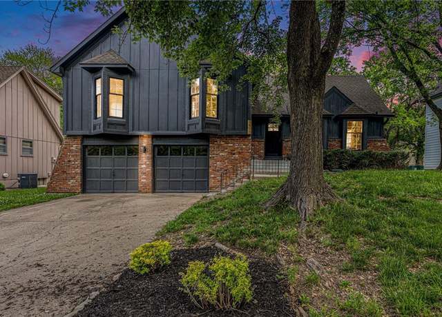 Property at 1912 E 153rd Ter, Olathe, KS 66062, 4 beds, 2.5 baths