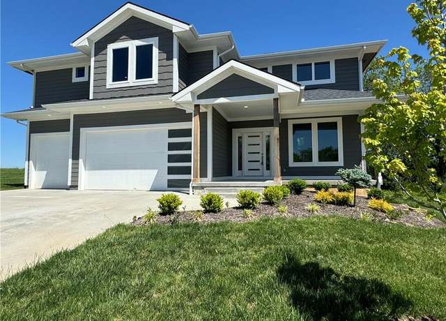 Property at 22698 W 87th St, Lenexa, KS 66227, 4 beds, 3 baths