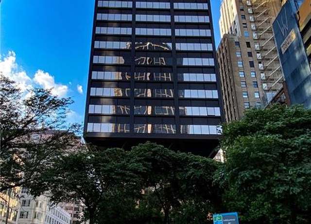 Property at 1101 Walnut St #1202, Kansas City, MO 64106, 1 bed, 1.5 baths