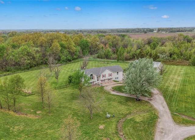 Property at 12448 NW Blackwood Dr, Adrian, MO 64720, 7 beds, 4 baths