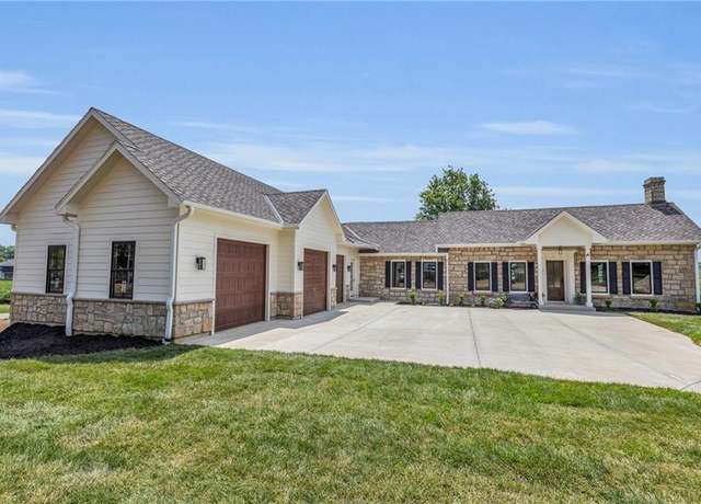 Property at 12811 W 71st St, Shawnee, KS 66216, 4 beds, 3.5 baths
