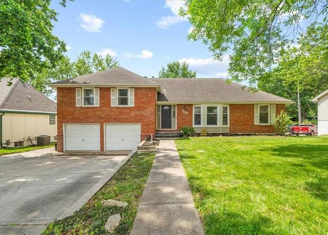 Property at 1207 NE 81st Ter, Kansas City, MO 64118, 4 beds, 3 baths