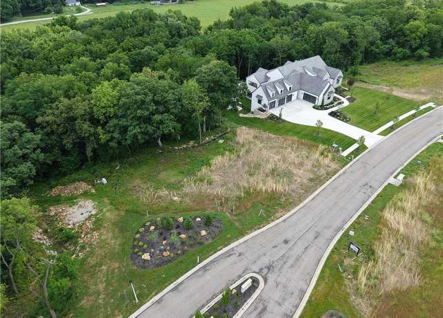 Property at 8456 W 175th St, Overland Park, KS 66221