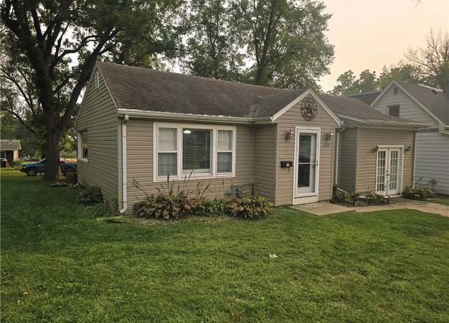 Property at 809 College St, Tarkio, MO 64491, 3 beds, 2 baths