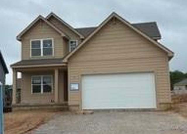 Property at 16167 Ryan Cir, Parkville, MO 64152, 4 beds, 2.5 baths
