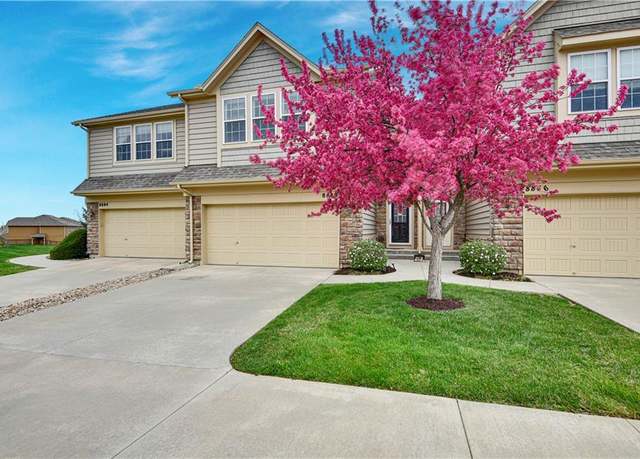 Property at 8880 Findley St, Lenexa, KS 66227, 4 beds, 2.5 baths