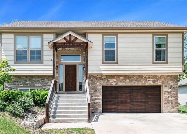 Property at 1601 Acorn Ln, Eudora, KS 66025, 4 beds, 3 baths