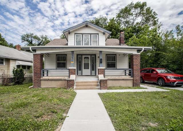 Property at 2236 Hickam Dr, Kansas City, KS 66104, 4 beds, 2 baths
