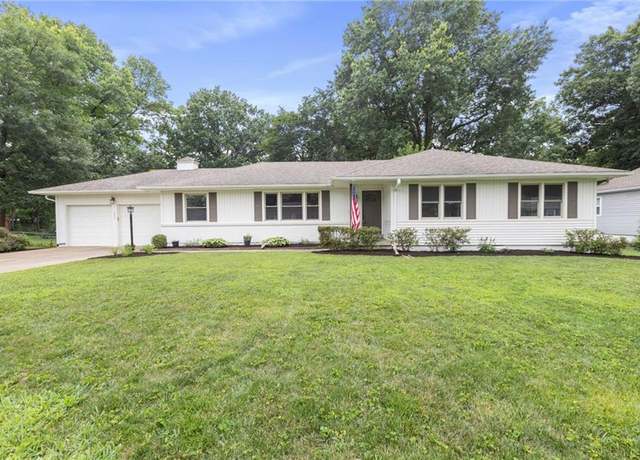 Property at 3921 W 97th St, Overland Park, KS 66207, 4 beds, 3 baths