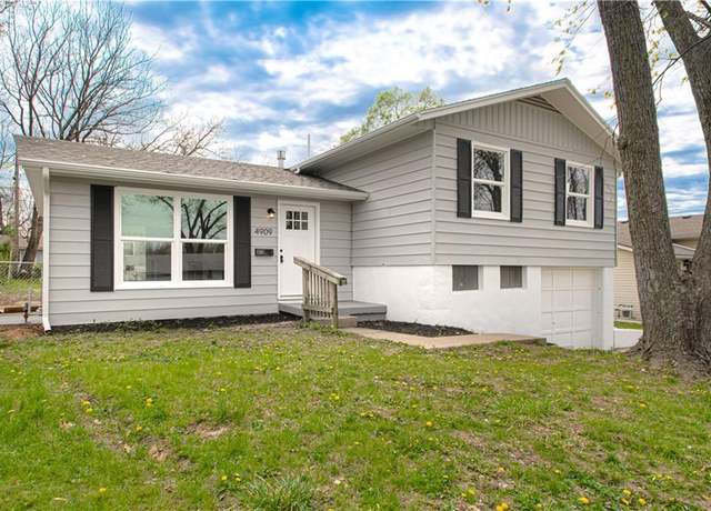 Property at 4909 E 41st St, Kansas City, MO 64130, 3 beds, 2 baths