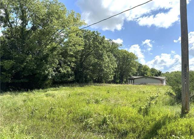 Property at 289 Sycamore Dr, Linn Valley, KS 66040