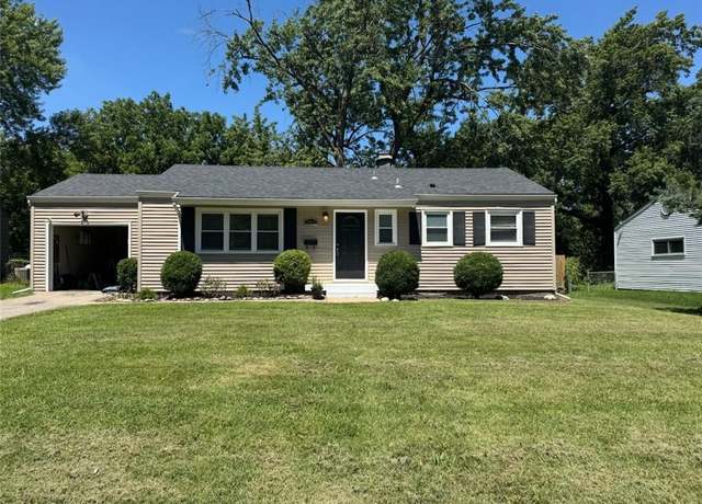 Property at 9914 Charlotte St, Kansas City, MO 64131, 3 beds, 1.5 baths