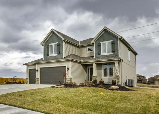 Property at 15438 W 171st Pl, Olathe, KS 66062, 4 beds, 3.5 baths