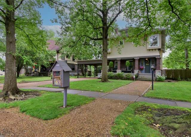 Property at 305 W Jefferson St, Pittsburg, KS 66762, 4 beds, 2.5 baths
