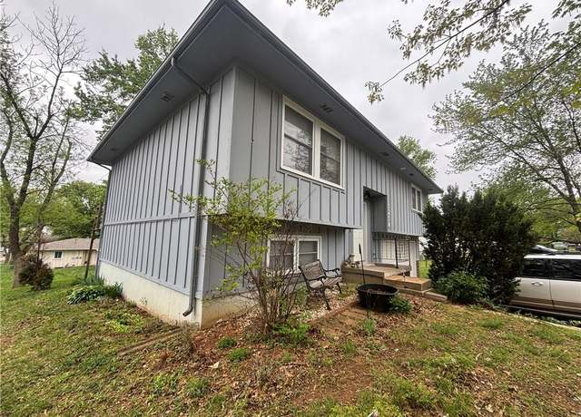 Property at 1214 Maple St, Eudora, KS 66025, 3 beds, 1.5 baths