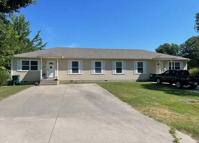 Property at 401 E George St, Frontenac, KS 66763, 4 beds, 4 baths