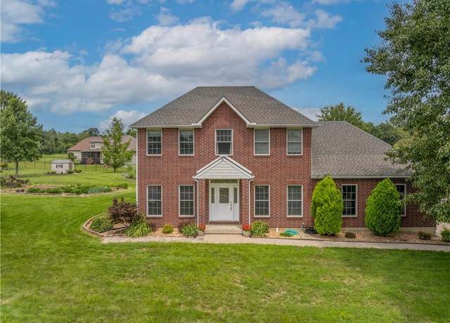 Property at 1503 Nottingham Dr, Warrensburg, MO 64093, 4 beds, 2.5 baths