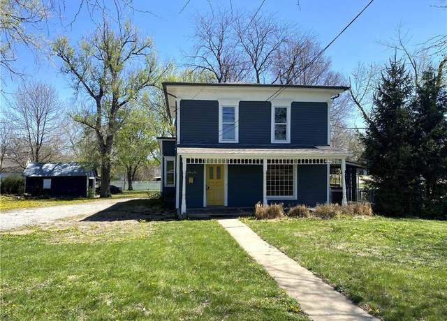 Property at 545 S Chestnut St, Cameron, MO 64429, 3 beds, 2 baths