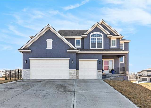 Property at 12934 Sloan Ave, Kansas City, KS 66109, 4 beds, 3.5 baths
