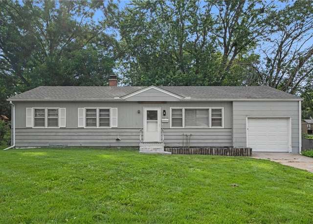 Property at 5804 Manning Ave, Raytown, MO 64133, 3 beds, 1.5 baths