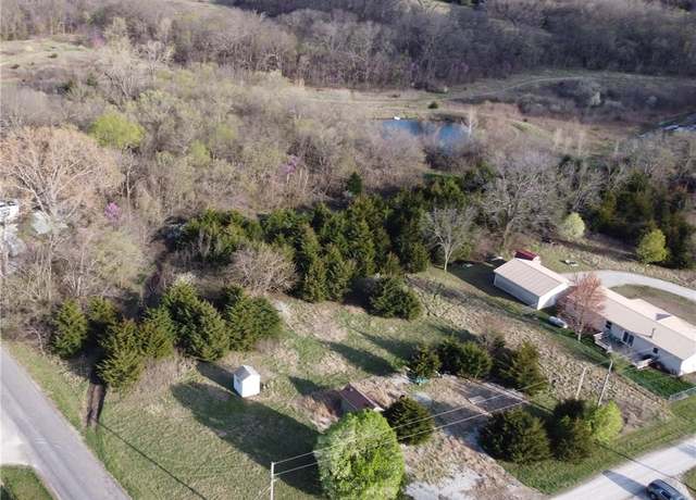 Property at 94 98 102 Brave Dr, Linn Valley, KS 66040