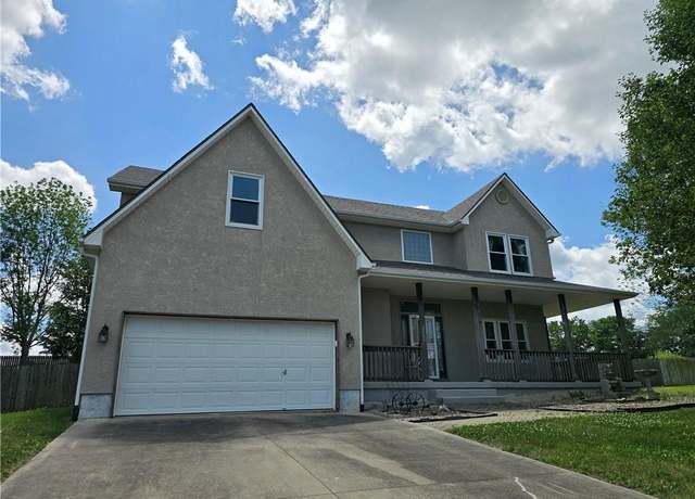 Property at 2305 SE Horseshoe Dr, Oak Grove, MO 64075, 3 beds, 3 baths
