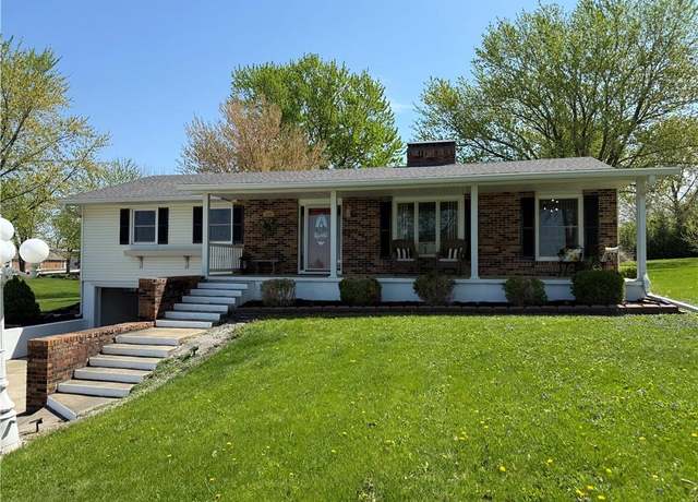 Property at 2931 N Washington St, Chillicothe, MO 64601, 3 beds, 2 baths