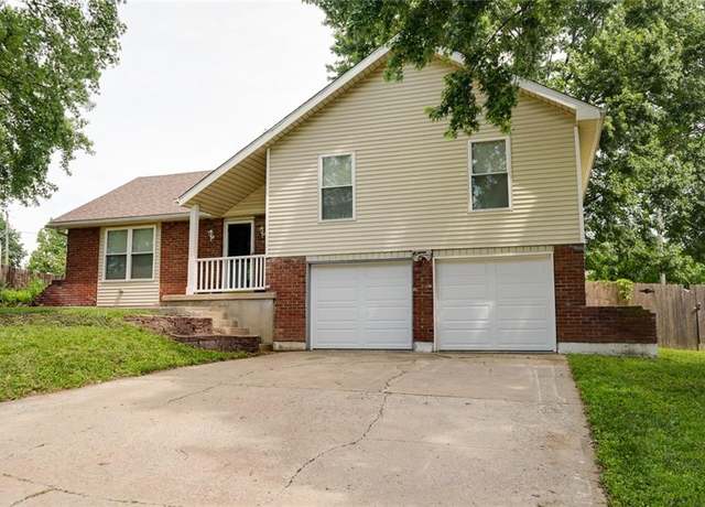 Property at 18906 E 18th Ter N, Independence, MO 64058, 3 beds, 2.5 baths