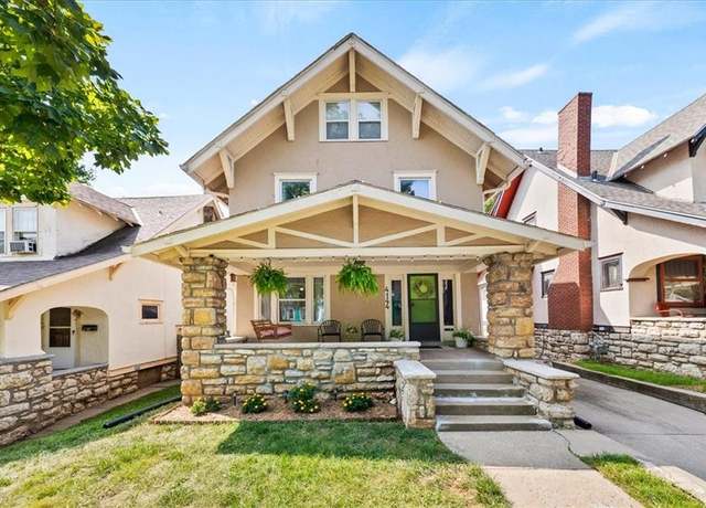Property at 4144 Charlotte St, Kansas City, MO 64110, 4 beds, 1.5 baths