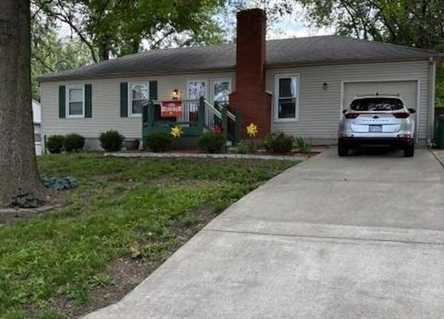 Property at 9105 W 95th Ter, Overland Park, KS 66212, 3 beds, 2 baths