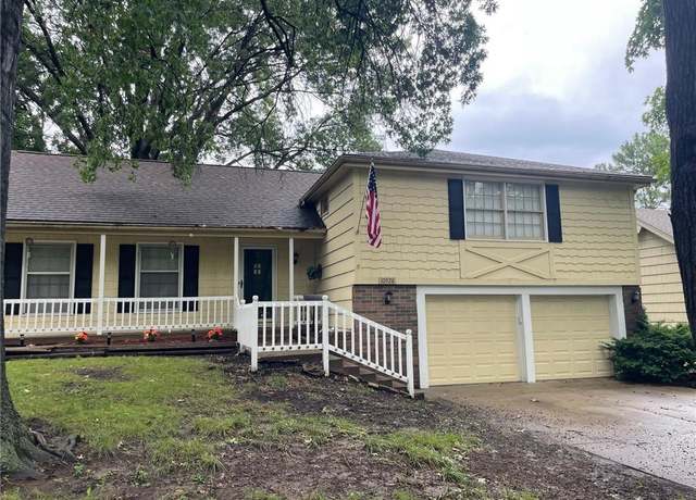 Property at 10928 W 91st St, Overland Park, KS 66214, 4 beds, 2 baths