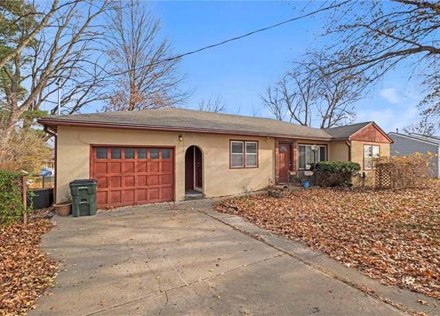 Property at 3011 Shrine Park Rd, Leavenworth, KS 66048, 2 beds, 1 bath