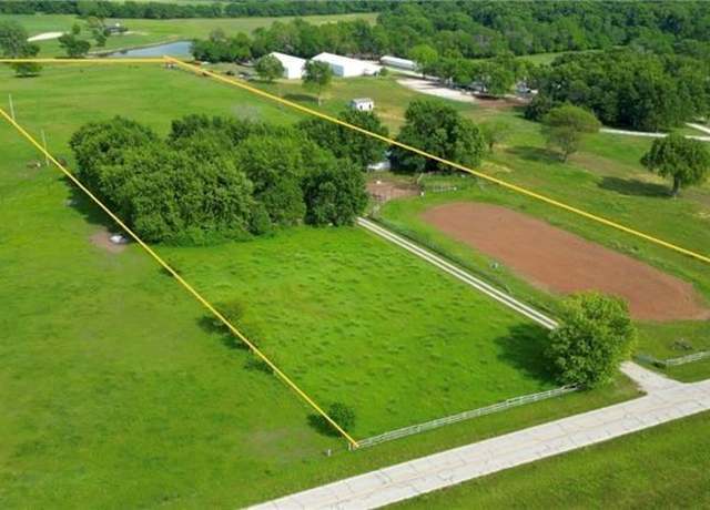 Property at 20875 Mission Rd, Bucyrus, KS 66013