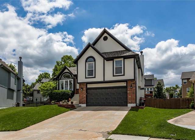 Property at 21625 W 53rd Ter, Shawnee, KS 66226, 3 beds, 2.5 baths