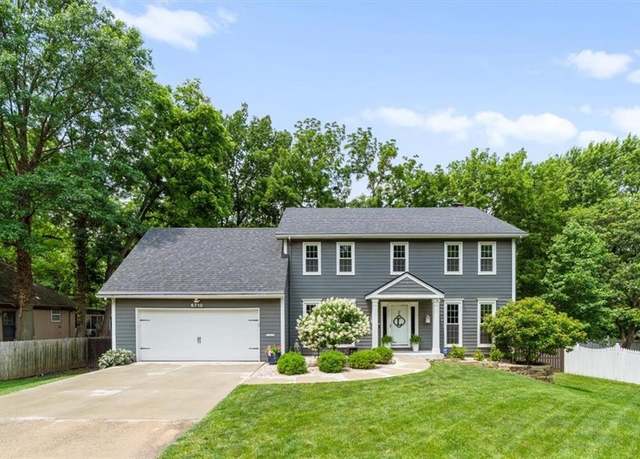 Property at 6710 Broadmoor St, Overland Park, KS 66204, 5 beds, 3.5 baths