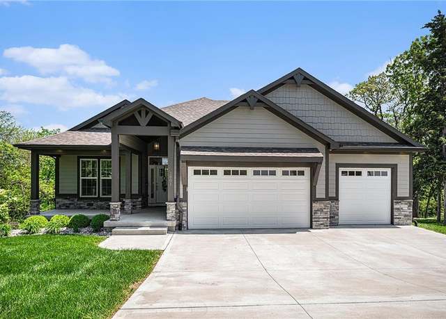 Property at 1801 SW Cemetery Rd, Oak Grove, MO 64075, 4 beds, 3 baths