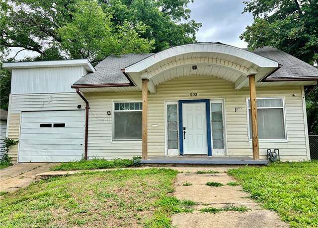 Property at 522 S 2nd St, Independence, KS 67301, 3 beds, 1 bath