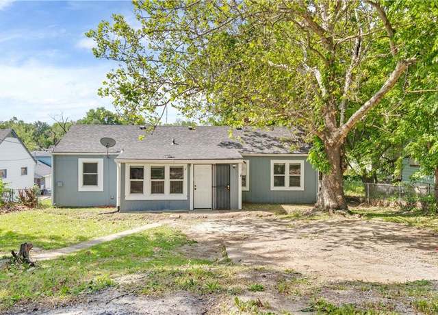 Property at 2926 Stewart Ave, Kansas City, KS 66104, 3 beds, 1 bath